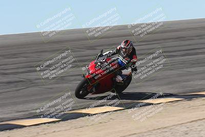 media/Oct-13-2025-Moto Forza (Mon) [[a66d839500]]/3-B Group/Session 2 (Bowl)/